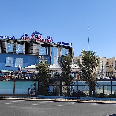 Three Dolphins Hotel Aktau  Bagian luar foto