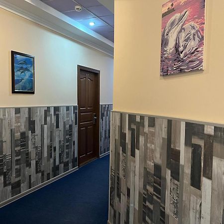 Three Dolphins Hotel Aktau  Bagian luar foto