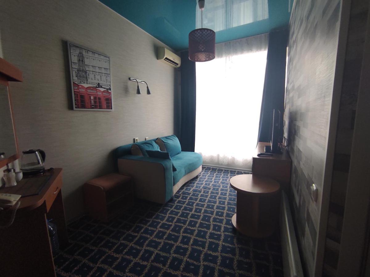 Three Dolphins Hotel Aktau  Bagian luar foto